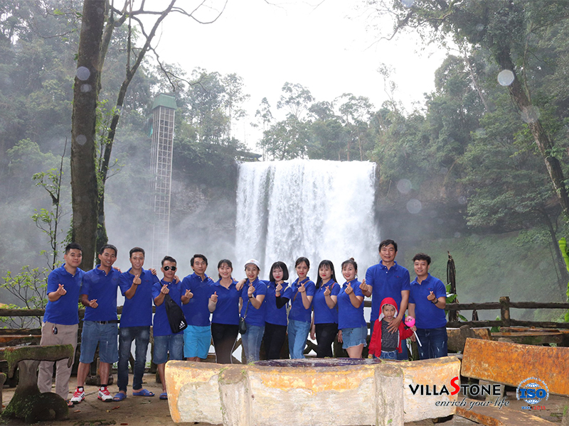 Teambuilding and party celebrate 9 year operation of Villastone Co.,Ltd